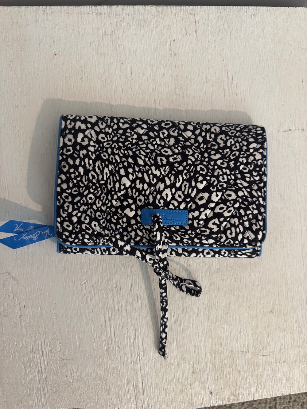Vera Bradley Wrapped Up Jewelry Roll (Travel Case; Camocat Black/Blue)